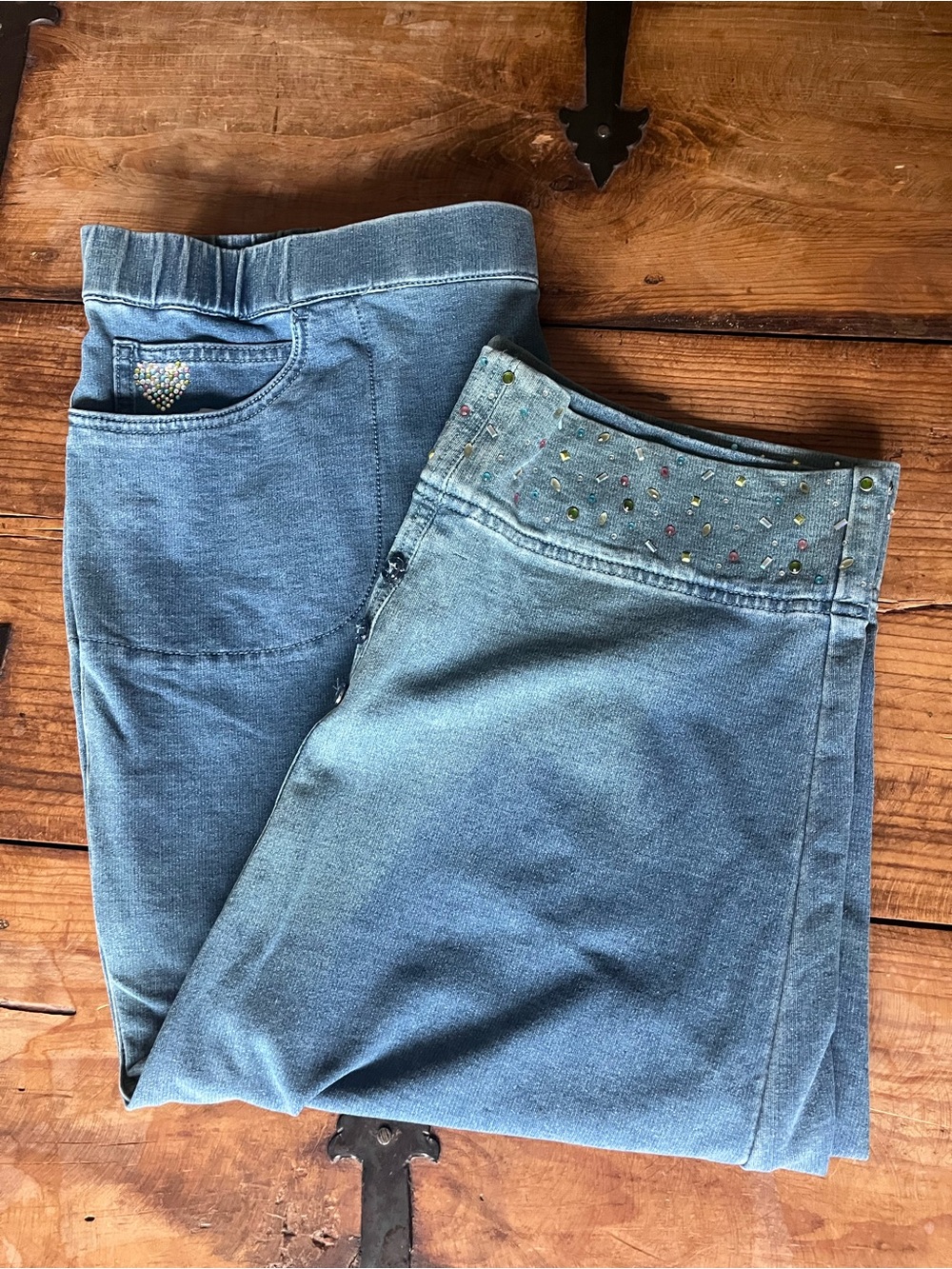 Quacker Factory Blue Stretch Jeggings with Embellished Heart and Rhinestones